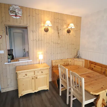 Apartment Lumineux Proche Pistes, Commerces, Balcon - Fr-1-502-408